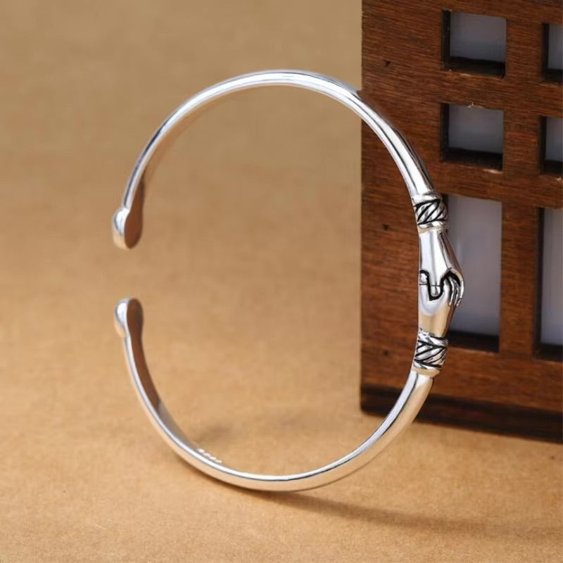 Elegant Retro 925 Sterling Silver Friendship Bracelet – Creative Handshake Bangle for Women