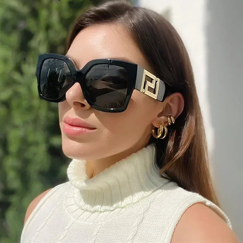 Classic Style Gradient Sunglasses Cool Women Vintage Brand Design Square Sun Glasses Oculos De Sol Large Frame